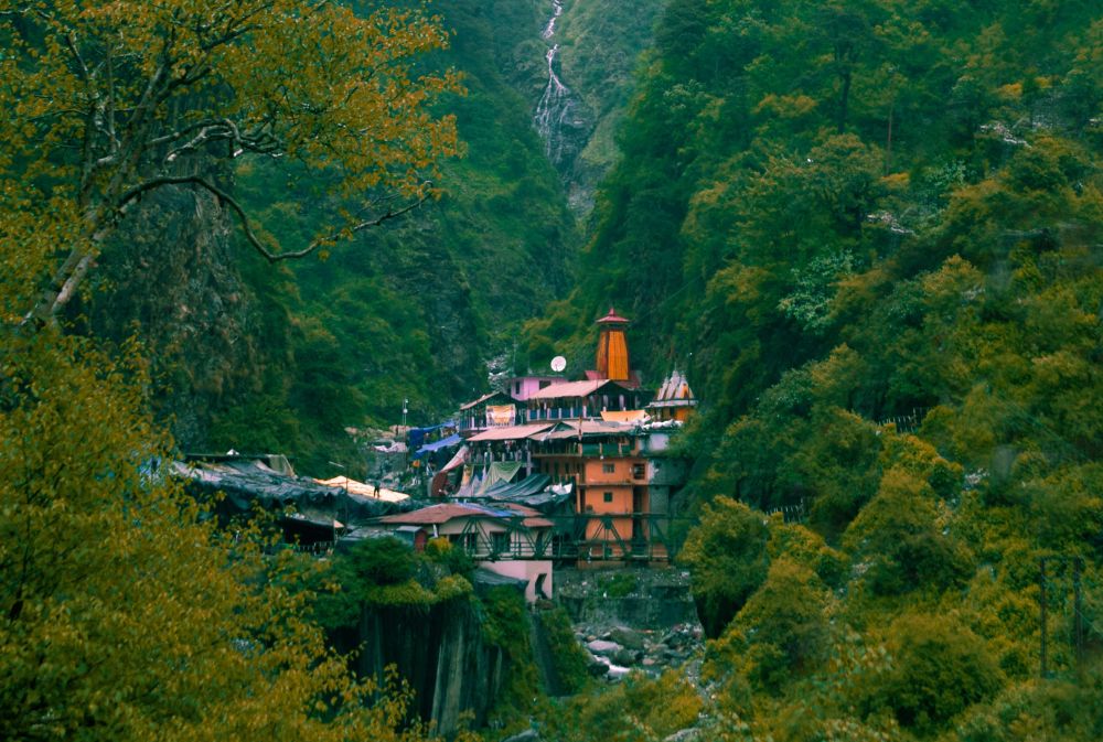 Yamunotri Dham temple