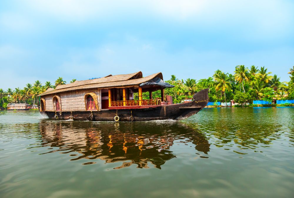 alleppey houseboat